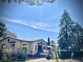 Strand Haus Am Walde, hotel sa Trassenheide