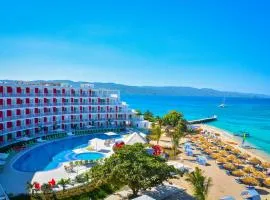 Grand Decameron Cornwall Beach, A Trademark All-Inclusive Resort
