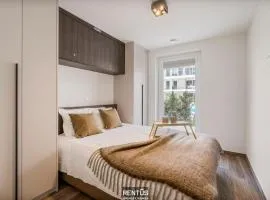 Port Orion - Brand new ground floor flat with pool