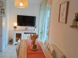 Appartement 4-6 personnes à Prayssac - résidence avec Piscine