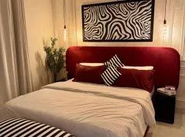 Celeste Suites - 1BR Self Checkin - Pool - Gulberg Lahore