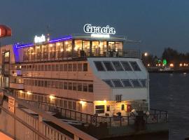 Botel Gracia, boat in Bratislava