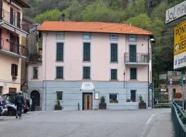 Casa Divio Lake and Orrido View BY ODO