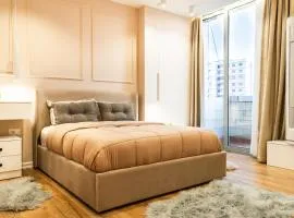 Modern Apartment with Balcony & Fast Wi-Fi & Self Check-in