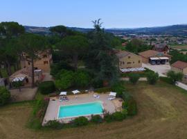 agriturismo BONFIGLI, ξενοδοχείο σε Falerone