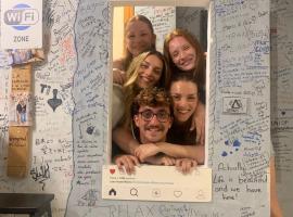 Lion University & Youth Hostel Milano, hotel u Milanu