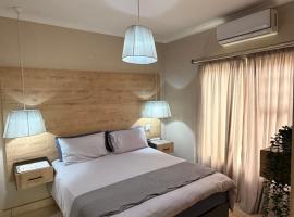 On Smook, hotell sihtkohas Zeerust
