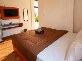 Aluna Hotel