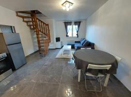 La tanierre T2 Issou vibe chill cosy, hotel di Issou