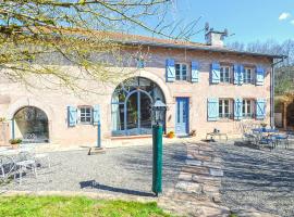 Domaine Macky - Luxury historic farmhouse in the mountains, hotel din Taintrux