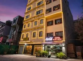 Hotel Holiday Comfort - 800 mts from Jallianwala Bagh