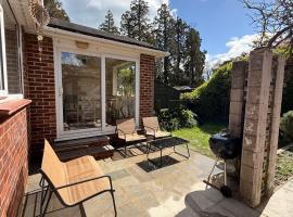 Beach Bungalow, hotel in Bournemouth