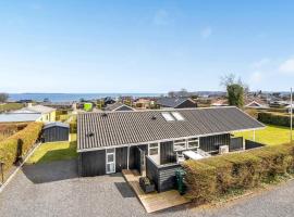 하일스에 위치한 호텔 3 Bedroom Cozy Home In Hejls