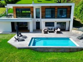 Villa Piscine chauffée vue et accès lac climatisation