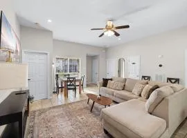 Walk to A&M & Northgate - Kings - Patio