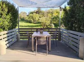 Calm Horizon Residence