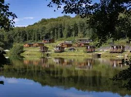 White Horvat відпочинкова еко база