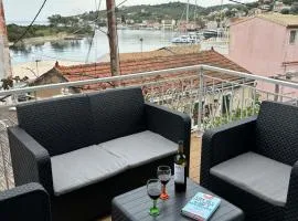 Paola's Full Sea View House