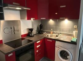 Logement cosy proche des thermes, viešbutis mieste Din le Benas