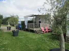 mobil home 2 personnes 1 chambre dans camping de kerivoas
