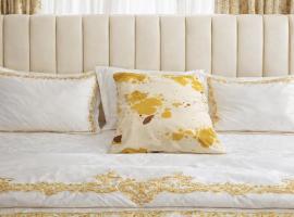 Amazing Suites Bedrooms & Kitchen, Lekki - Shared Apartment، فندق في لاغوس