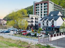 GRAND Caciulata, khách sạn ở Caciulata