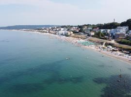 Alta Marea – hotel w mieście Fossacesia