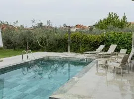 Zeusplace Magic Pool Villa