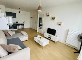 Cosy Apartment - Paris - CDG Airport - Villepinte Expo - Disneyland Paris - Parc Astérix - RER B