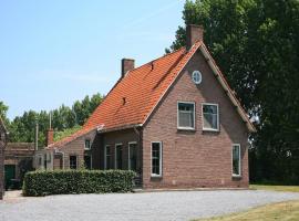 Pet-Friendly Farmhouse, hotel in Eede
