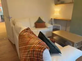 Chase View 1 Bed Sleeps 4 Parking WiFi Contractors