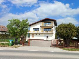 Angela Hostel, hotel sa Fram