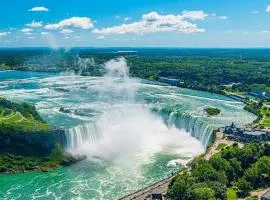 Clifton Hill, Niagara Falls