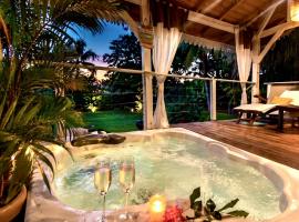 Écolodge Ti-Zen avec jacuzzi privé jardin tropical Villa Gaïa, hotel i Le Diamant