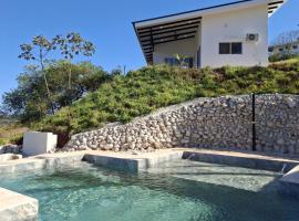 Pura Vista Lodge, hotel a Sámara
