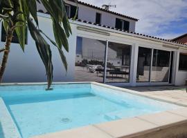 Mosteiros Vineyards House, Nature Praia&Sunset, מלון במוסטיירוס