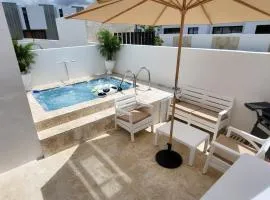Summer House Parking AC Wi-Fi Jacuzzi in Punta Cana