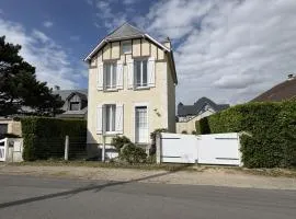 Villa au Calme avec Jardin, Proche Plage et Commerces, Wifi et Équipements Complets - FR-1-361-117