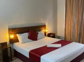 MercuryFM 103 Guest House - Colombo 3