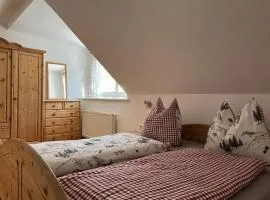 Doppelzimmer mit Küche & Badezimmer für Durchreisende