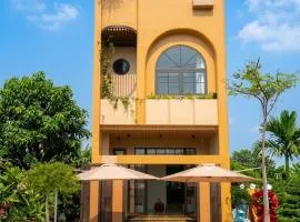 AT Homestay Huế