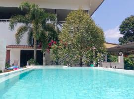 449 Airport Phuket โรงแรมในหาดในยาง