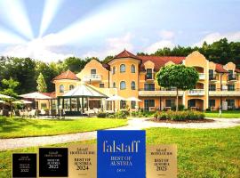 Romantikschlössl Loipersdorf Adults Only, hotel u gradu 'Grieselstein'