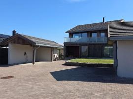 5 star holiday home in Vesterøy, hotel a Rød
