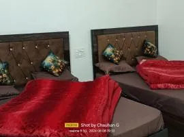 Hotel Mahadev