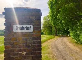 Bruderhof - Retreats & Ferien am See nahe Berlin