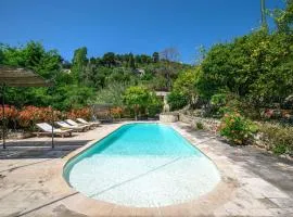 Le Petit Mas 2-bedroom house with shared pool