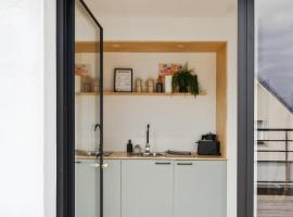 Escale Doullennaise - Appartement neuf avec terrasse, hotel en Doullens