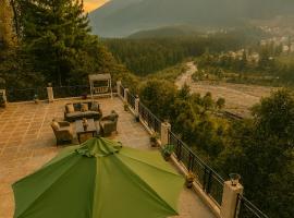 Snow Clad Riverview Hotel & Resort - Top rated & most awarded property in Manali, отель в Манали