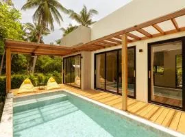 Casa Celesta - New Private Saltwater Pool Villa